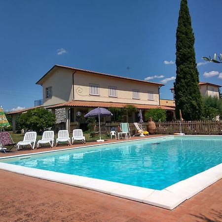 Residence Il Colle Collestrada Bagian luar foto